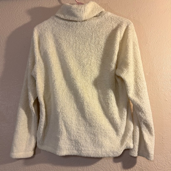 Pacífica Cozy Cream Turtleneck Sweater - Picture 2 of 5